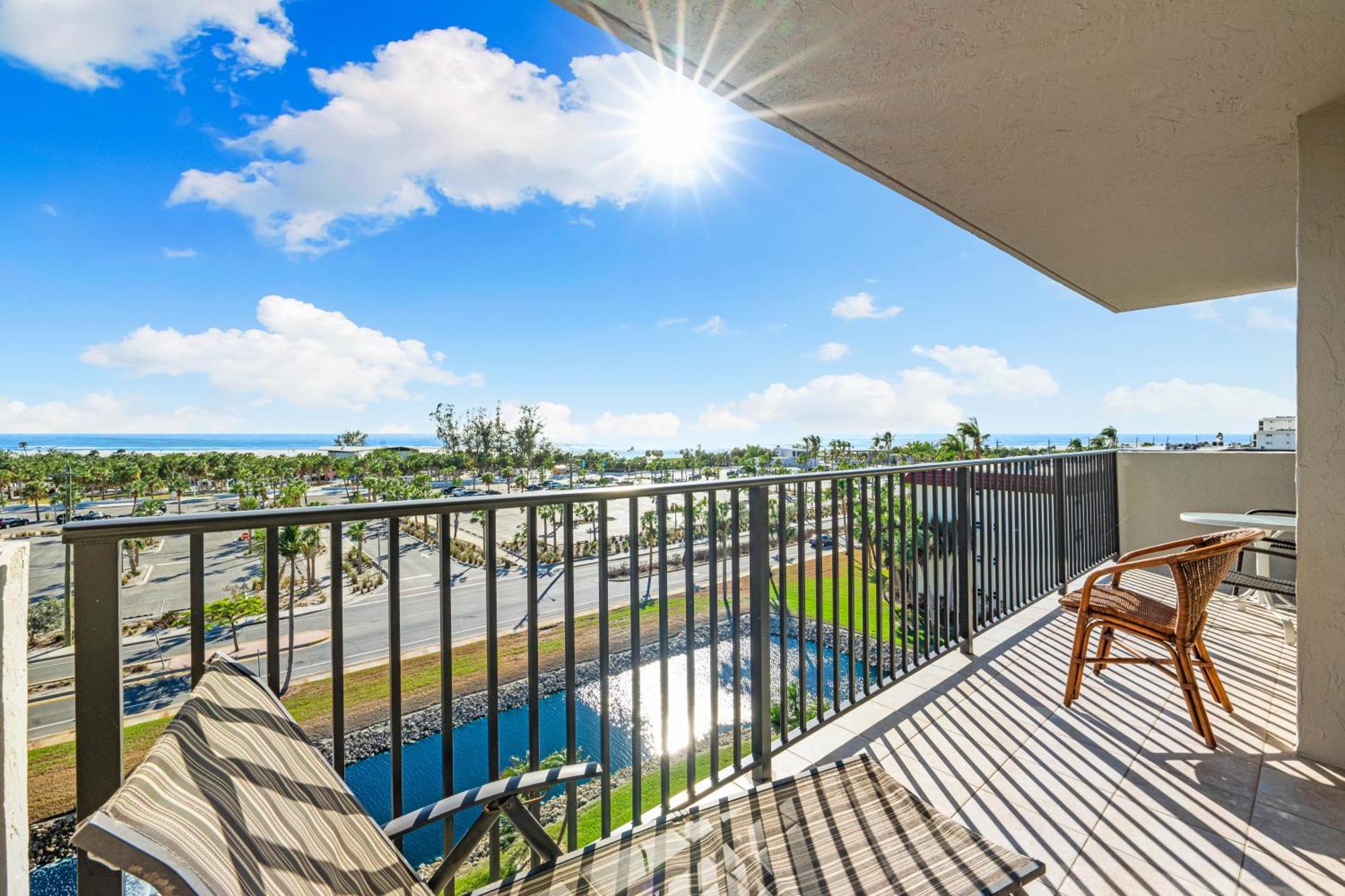 Our House At The Beach - West Tower Apartment Siesta Key Exterior photo